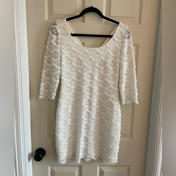 Guess dress white fringe - Picture 2 of 3